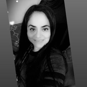 Meet your Posher, Raquel